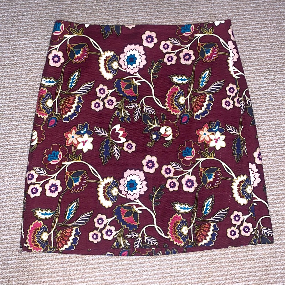 LOFT patterned skirt